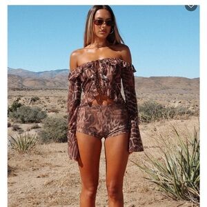 Breaking Free Long Sleeve Top The Wild Print